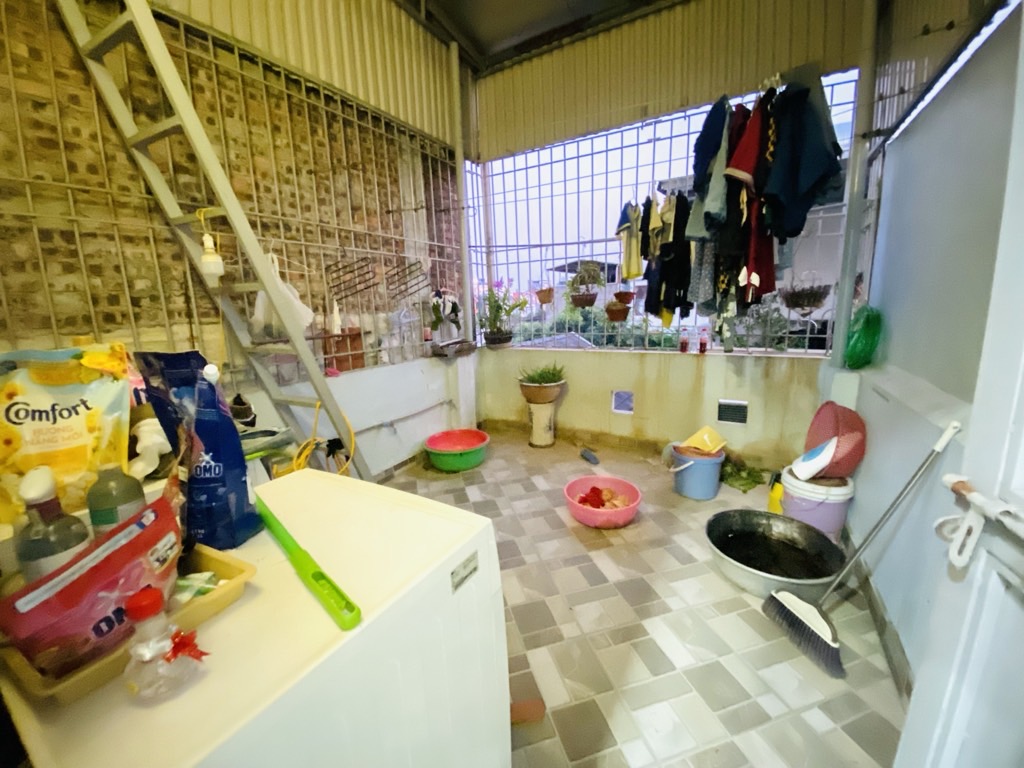 Bán nhà Định Công - diện tích 30.1m2 5 tầng - Nhà dân đẹp như mới - giá 8,5 tỷ