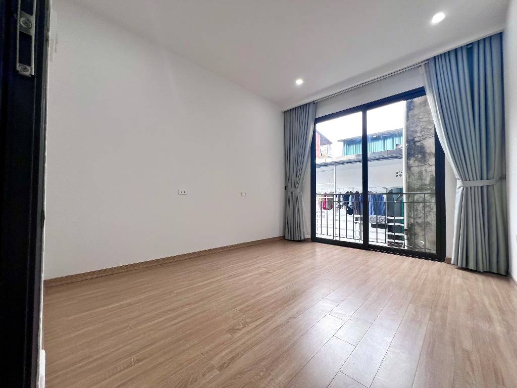 Bán nhà ngõ 357 Bạch Mai - 39m2 4 tầng - full nội thất - ngõ thông - giá 8,2 tỷ