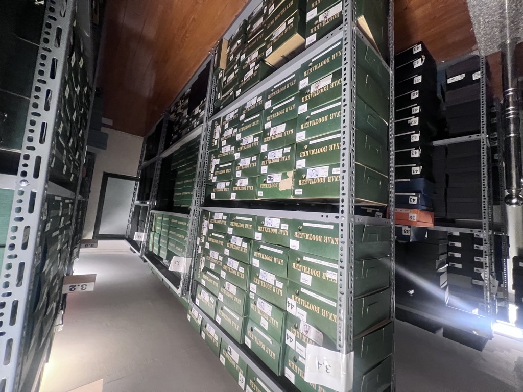 Bán nhà Hàng chuối - diện tích 15,3m2 4 tầng - Mặt phố hiếm nhà bán - giá 19,85 tỷ