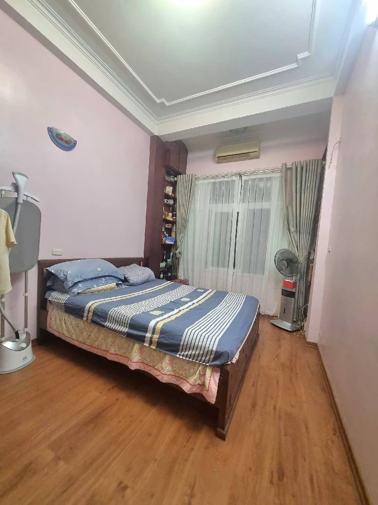 Bán nhà Tây Sơn - diện tích 37m2 4 tầng - Nhà ngay trung tâm quận Đống Đa - giá 16,9 tỷ