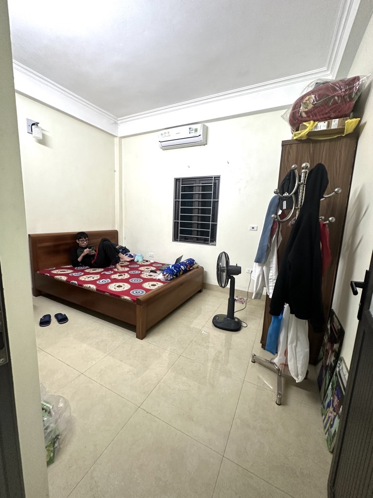 Bán nhà Vĩnh Hưng - diện tích 60m2 3 tầng - ô tô nhỏ lùi đít đỗ gần cửa - giá 12,6 tỷ