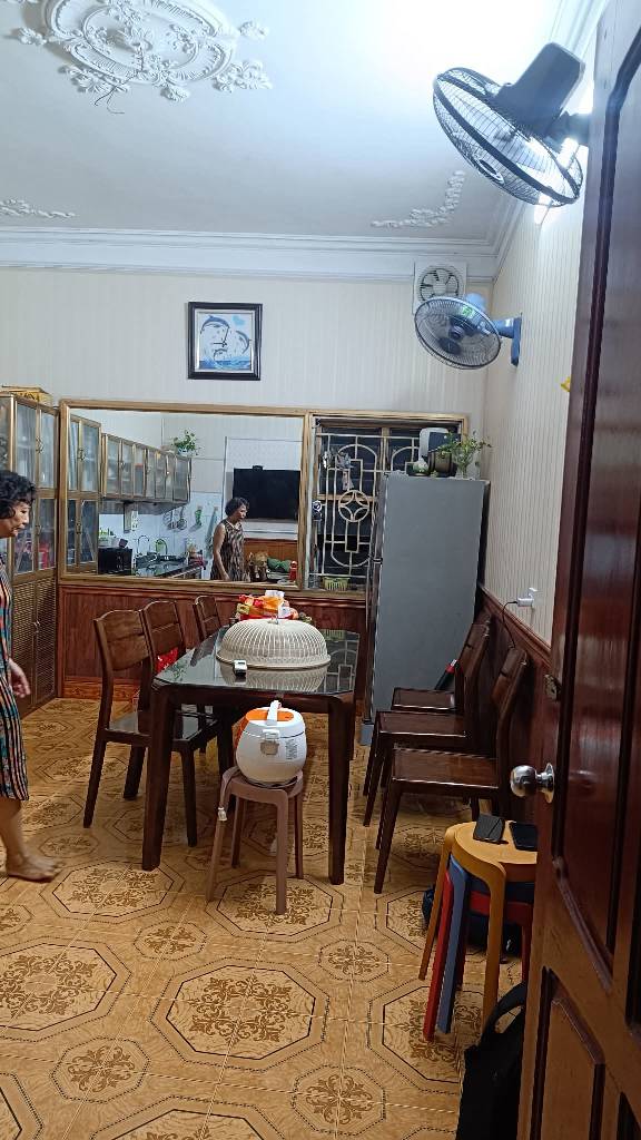 Bán nhà Láng Hạ - diện tích 90m2 4 tầng - Nhà đẹp hiếm có - giá 22,5 tỷ