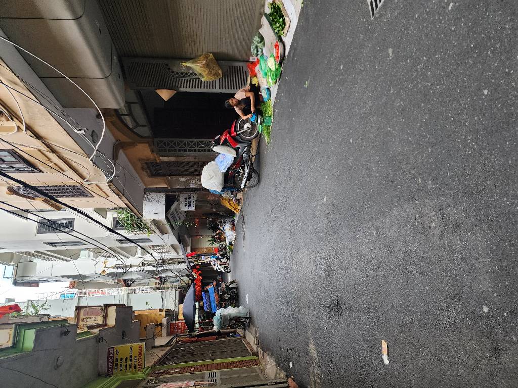 Bán nhà Hoàng Văn Thái - diện tích 51m2 1 tầng - NGÕ THÔNG - 2 THOÁNG - giá 16,6 tỷ