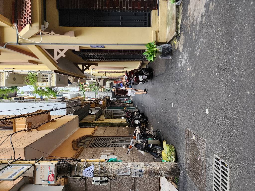 Bán nhà Hoàng Văn Thái - diện tích 51m2 1 tầng - NGÕ THÔNG - 2 THOÁNG - giá 16,6 tỷ