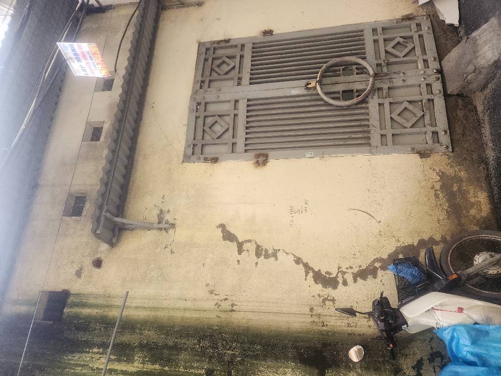 Bán nhà Hoàng Văn Thái - diện tích 51m2 1 tầng - NGÕ THÔNG - 2 THOÁNG - giá 16,6 tỷ