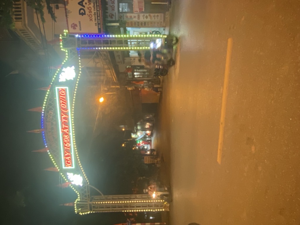 Bán nhà Bằng Liệt - diện tích 39,1m2 5 tầng - Ô TÔ ĐỖ CỬA - giá 11 tỷ