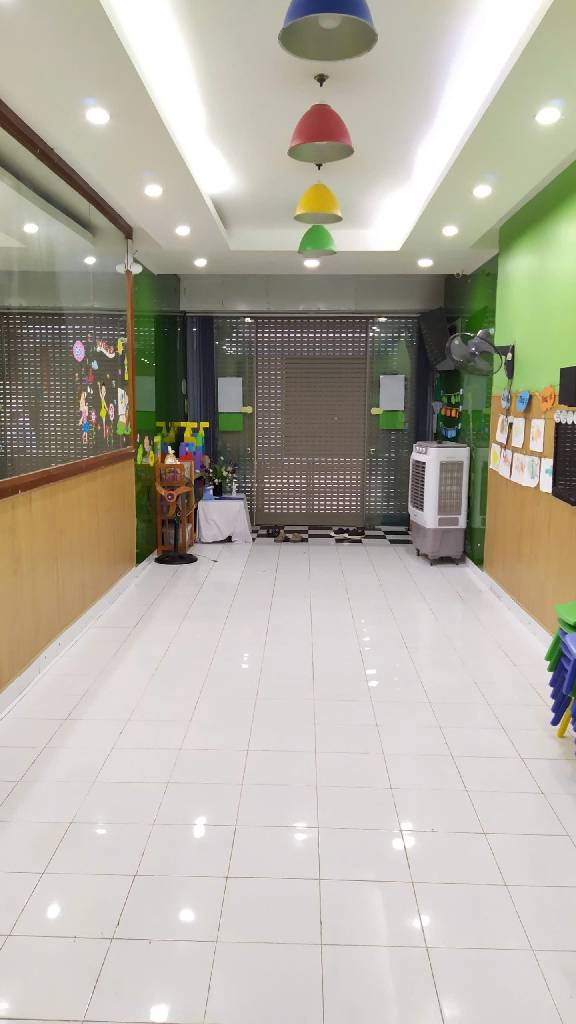 Bán nhà Hoàng Đạo Thành - diện tích 50.7m2 4 tầng - 2 mặt thoáng - giá 16,5 tỷ