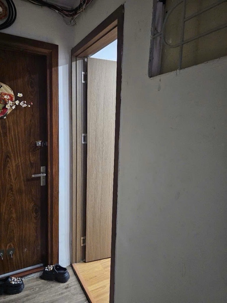 Bán nhà Nguyễn Quý Đức - diện tích 40m2 4 tầng - Ô tô dừng đỗ chân cầu thang - giá 2,3 tỷ