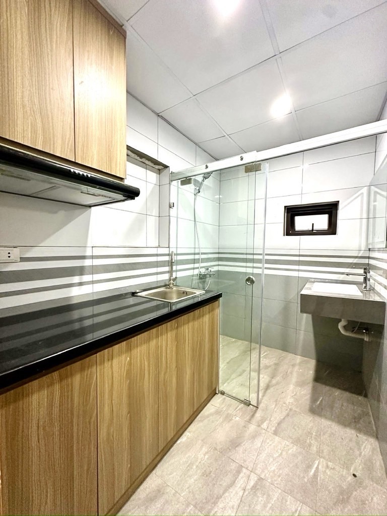 Bán nhà Thái Thịnh - diện tích 50m2 1 tầng - ô tô đỗ cửa - giá 3,3 tỷ