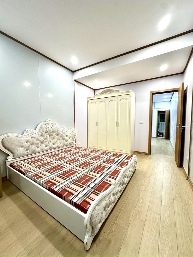 Bán nhà Thái Thịnh - diện tích 50m2 1 tầng - ô tô đỗ cửa - giá 3,3 tỷ