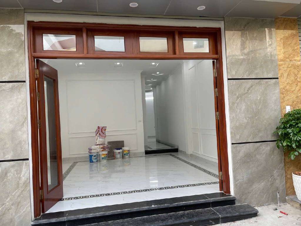 Bán nhà Kim Ngưu - diện tích 67.8m2 5 tầng - ô tô tránh - giá 15,6 tỷ