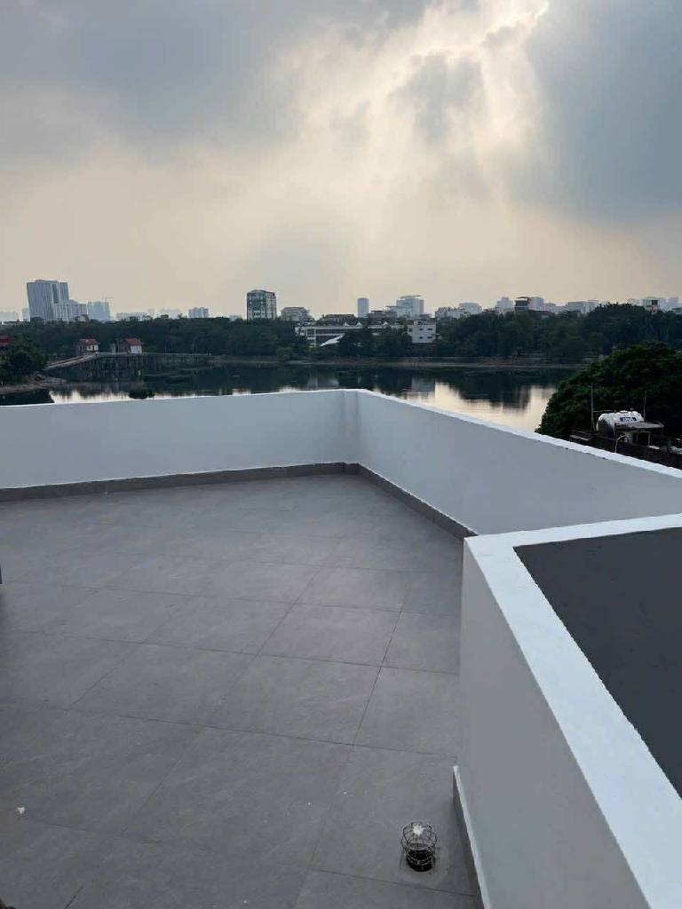 Bán nhà Kim Ngưu - diện tích 67.8m2 5 tầng - ô tô tránh - giá 15,6 tỷ