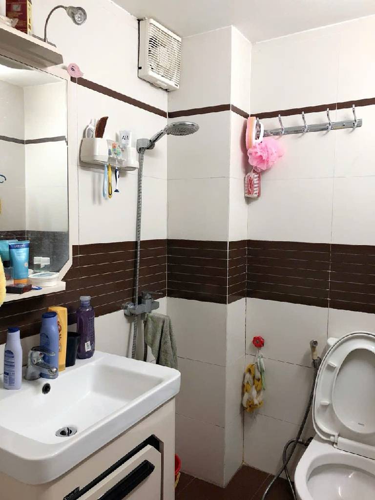 Bán nhà Tôn Đức Thắng - diện tích 34,6m2 5 tầng - Lô góc 2 thoáng, mặt phố kinh doanh Vip bậc nhất - giá 17,7 tỷ
