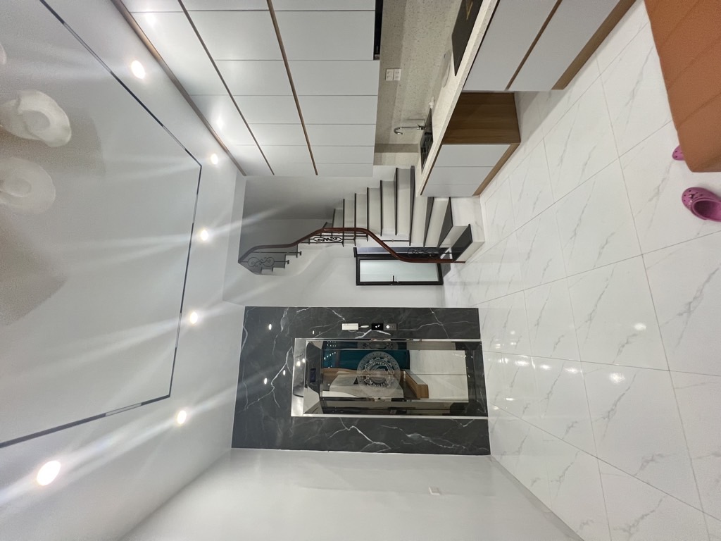 Bán nhà Đê Trần Khát Chân - diện tích 46m2 5 tầng - Mặt ngõ thông - giá 12,8 tỷ