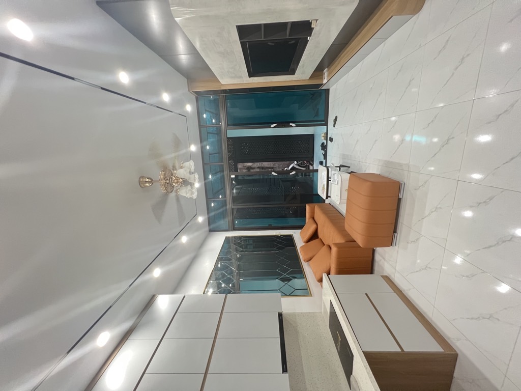 Bán nhà Đê Trần Khát Chân - diện tích 46m2 5 tầng - Mặt ngõ thông - giá 12,8 tỷ