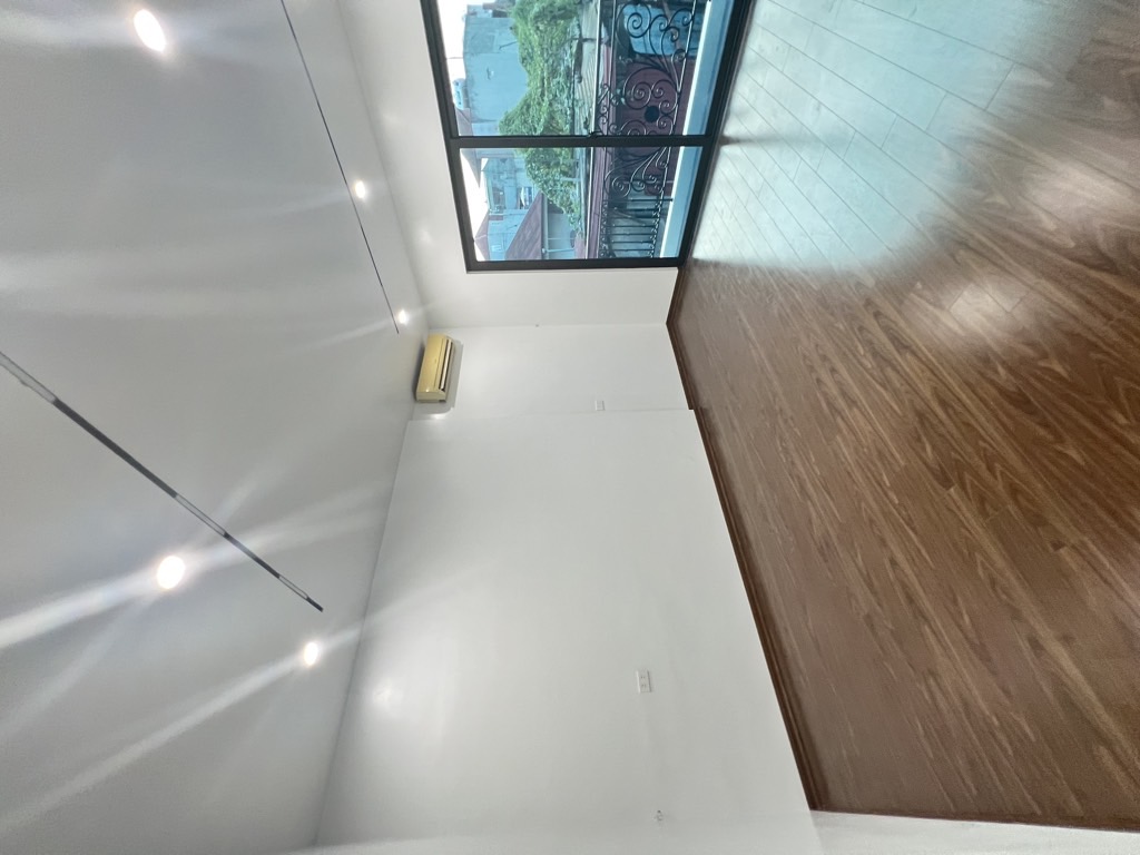 Bán nhà Đê Trần Khát Chân - diện tích 46m2 5 tầng - Mặt ngõ thông - giá 12,8 tỷ