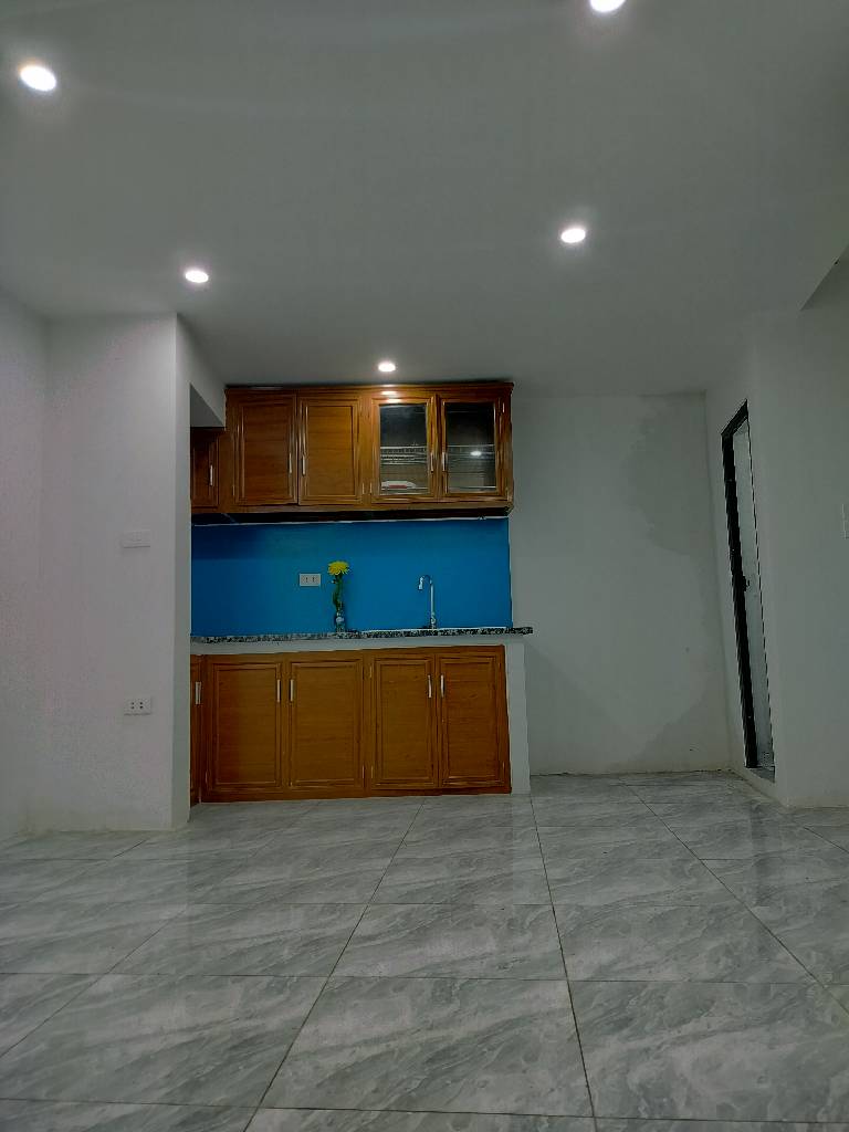 Bán nhà Chợ Khâm Thiên - diện tích 30.4m2 3 tầng - Nhà phố chợ, đủ công năng, phù hợp gia đình trẻ - giá 5 tỷ
