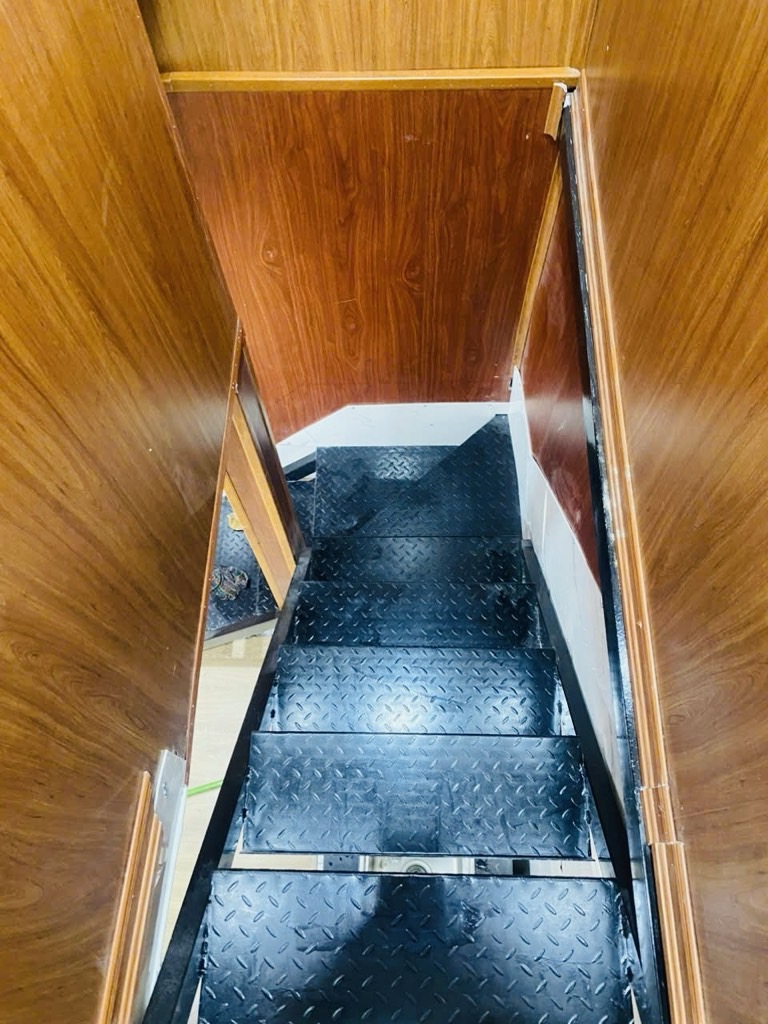 Bán nhà Vũ Tông Phan - diện tích 30.5m2 2 tầng - Lô góc - giá 3 tỷ