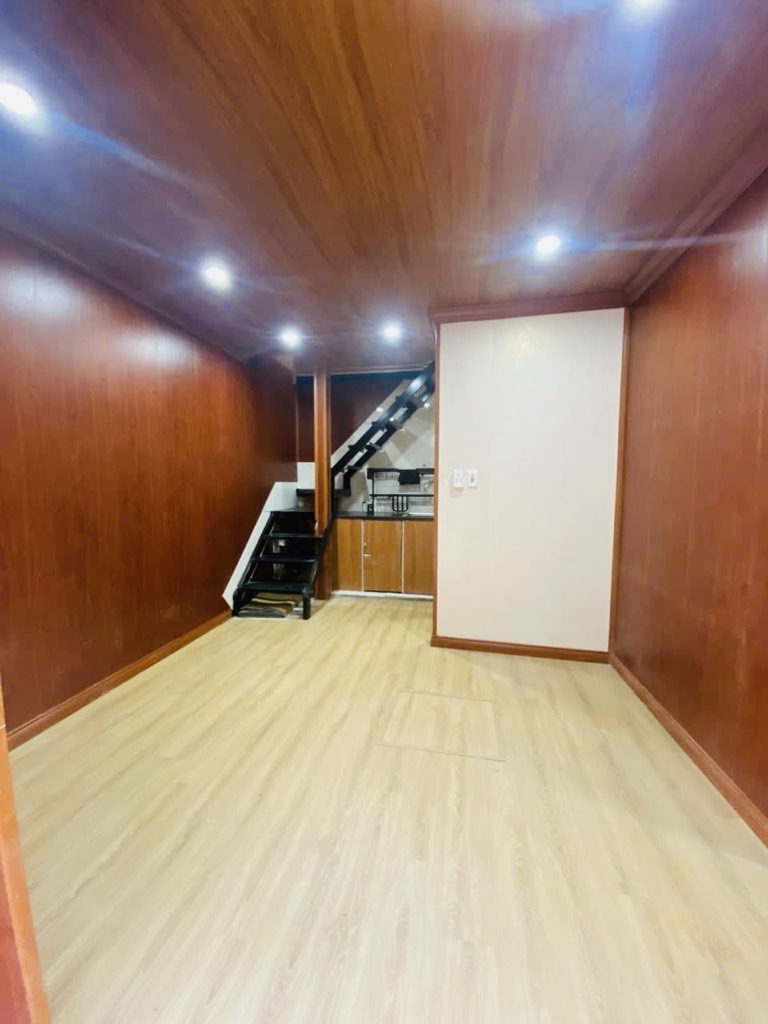 Bán nhà Vũ Tông Phan - diện tích 30.5m2 2 tầng - Lô góc - giá 3 tỷ