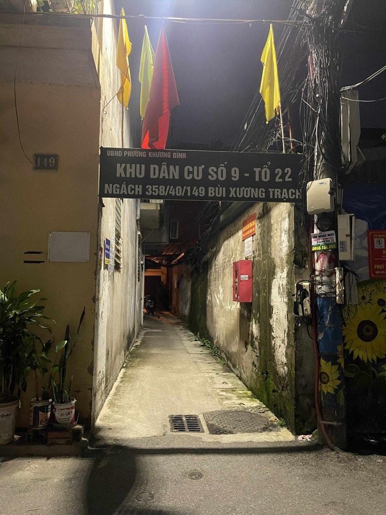 Bán nhà Vũ Tông Phan - diện tích 30.5m2 2 tầng - Lô góc - giá 3 tỷ