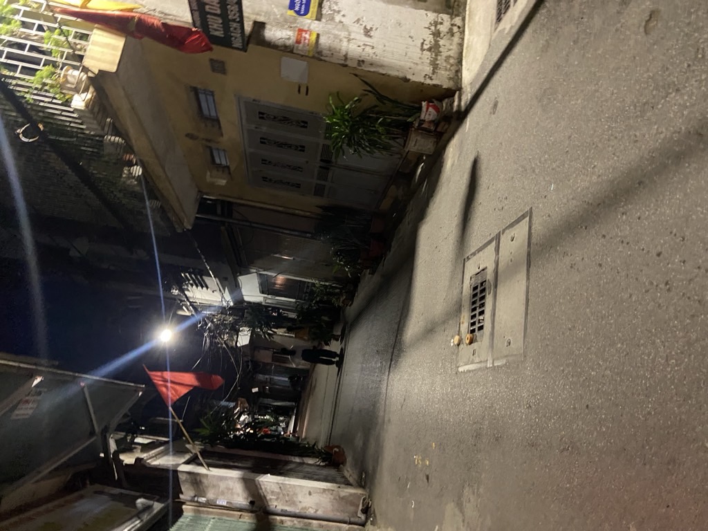 Bán nhà Vũ Tông Phan - diện tích 30.5m2 2 tầng - Lô góc - giá 3 tỷ