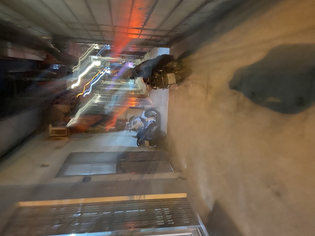 Bán nhà Vũ Tông Phan - diện tích 30.5m2 2 tầng - Lô góc - giá 3 tỷ