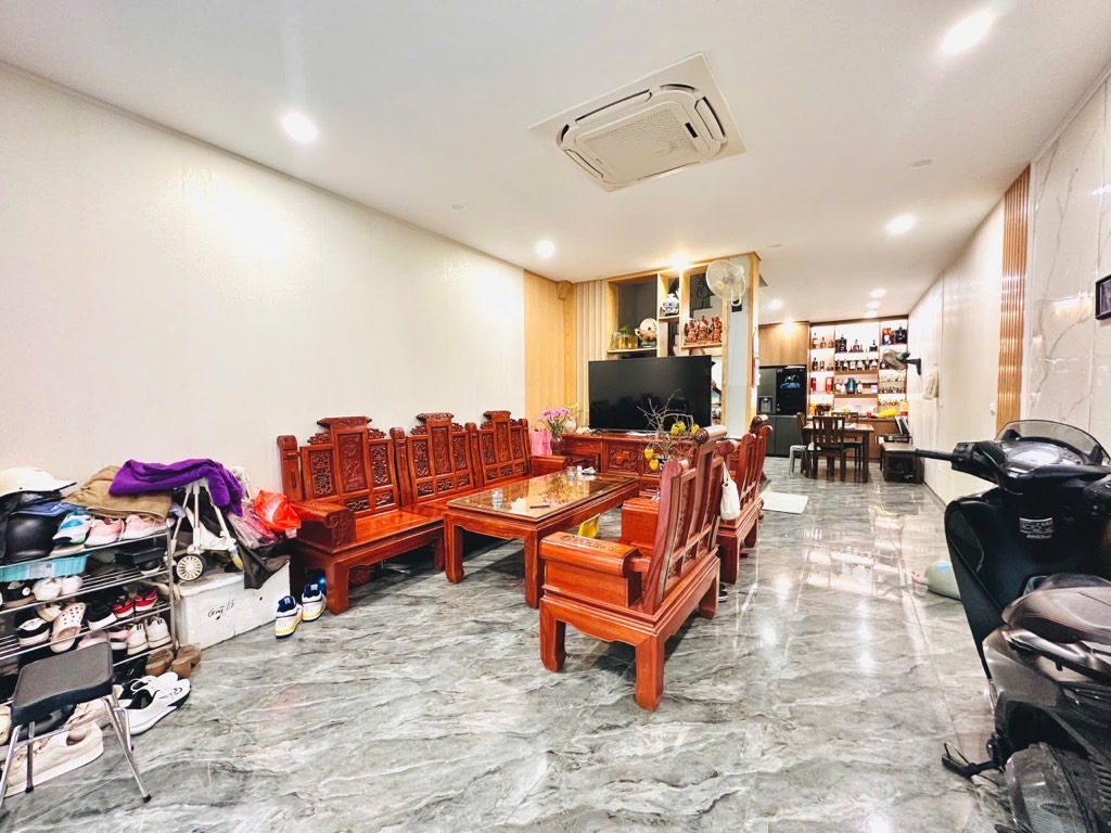 Bán nhà Đê Trần Khát Chân - diện tích 60m2 4 tầng - Ô tô tránh - giá 15,6 tỷ