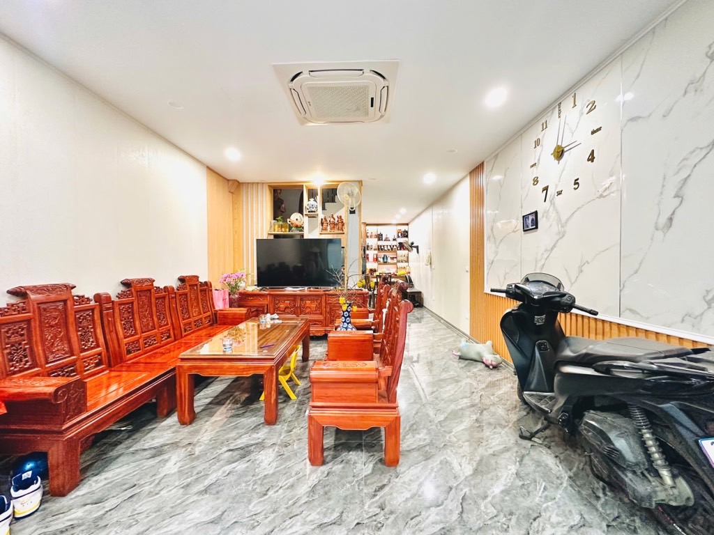 Bán nhà Đê Trần Khát Chân - diện tích 60m2 4 tầng - Ô tô tránh - giá 15,6 tỷ