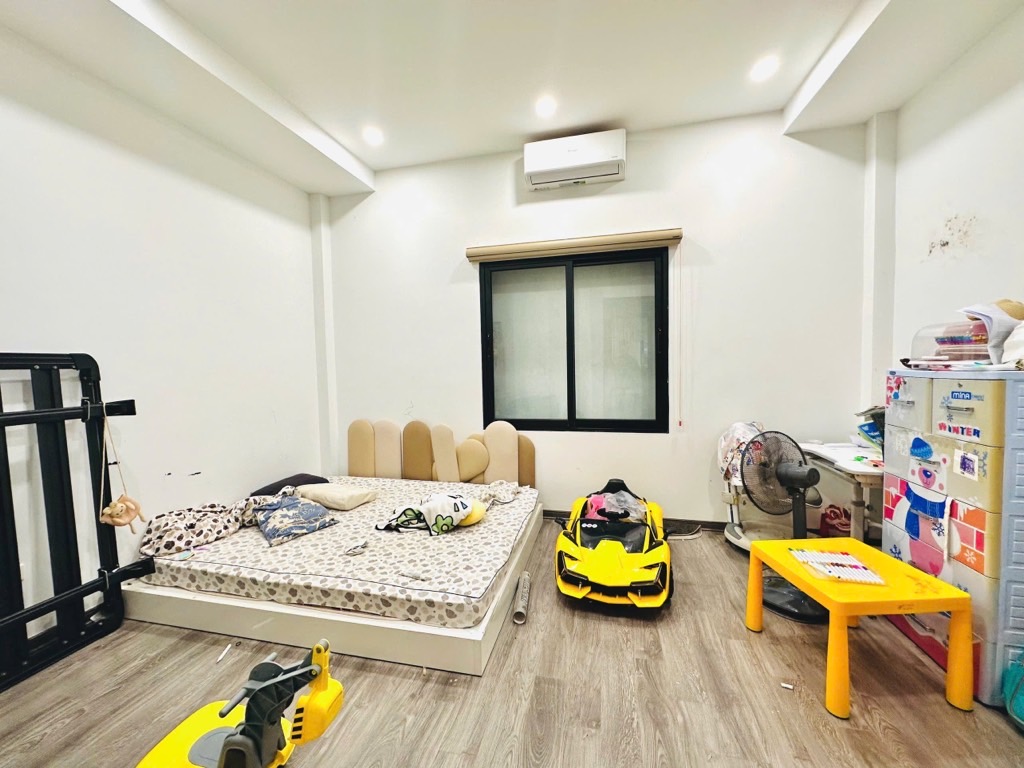 Bán nhà Đê Trần Khát Chân - diện tích 60m2 4 tầng - Ô tô tránh - giá 15,6 tỷ