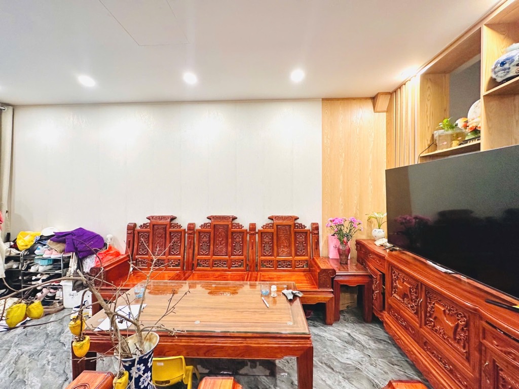 Bán nhà Đê Trần Khát Chân - diện tích 60m2 4 tầng - Ô tô tránh - giá 15,6 tỷ