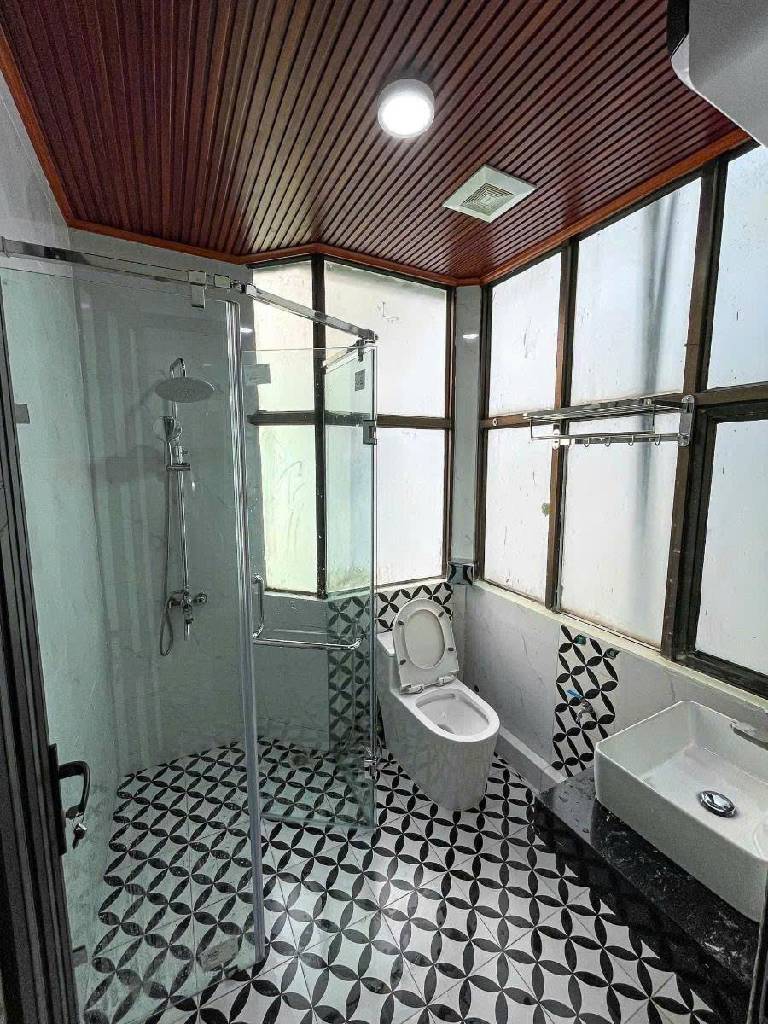 Bán nhà Hoàng Mai - diện tích 47m2 5 tầng - Ô tô đỗ cửa - giá 8,4 tỷ