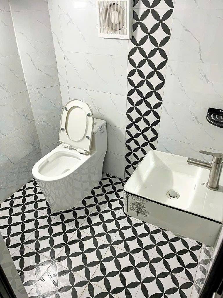 Bán nhà Hoàng Mai - diện tích 47m2 5 tầng - Ô tô đỗ cửa - giá 8,4 tỷ