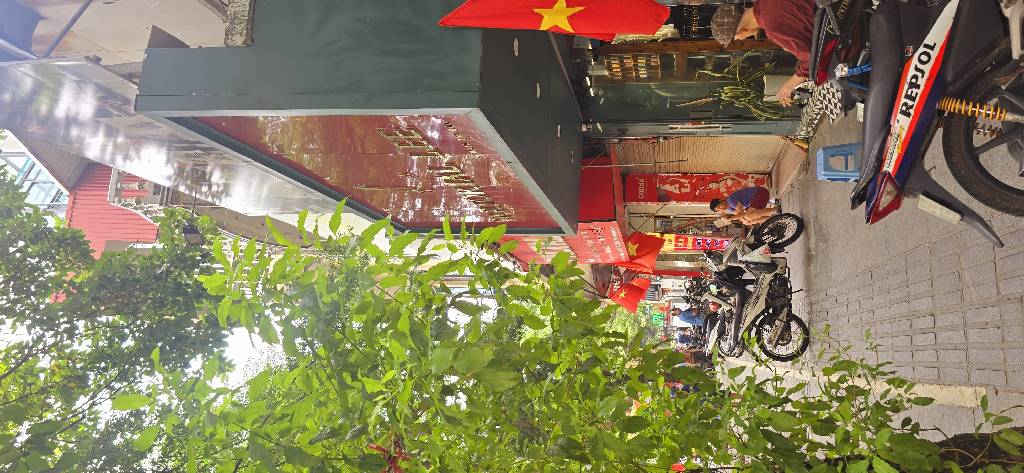 Bán nhà Khâm Thiên - diện tích 35,6m2 3 tầng - Căn góc 2 thoáng - giá 21 tỷ