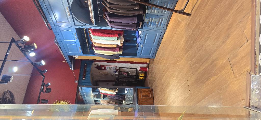 Bán nhà Khâm Thiên - diện tích 35,6m2 3 tầng - Căn góc 2 thoáng - giá 21 tỷ