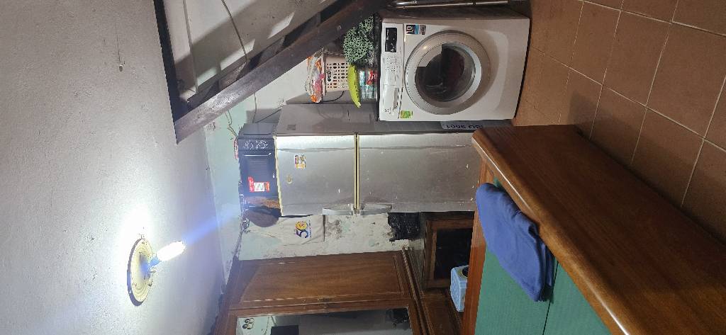 Bán nhà Khâm Thiên - diện tích 35,6m2 3 tầng - Căn góc 2 thoáng - giá 21 tỷ