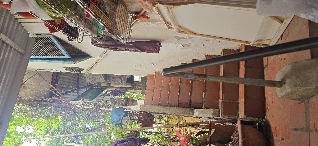 Bán nhà Khâm Thiên - diện tích 35,6m2 3 tầng - Căn góc 2 thoáng - giá 21 tỷ