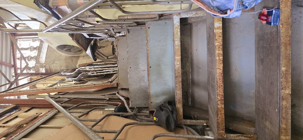 Bán nhà Khâm Thiên - diện tích 35,6m2 3 tầng - Căn góc 2 thoáng - giá 21 tỷ