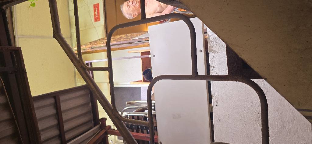 Bán nhà Khâm Thiên - diện tích 35,6m2 3 tầng - Căn góc 2 thoáng - giá 21 tỷ