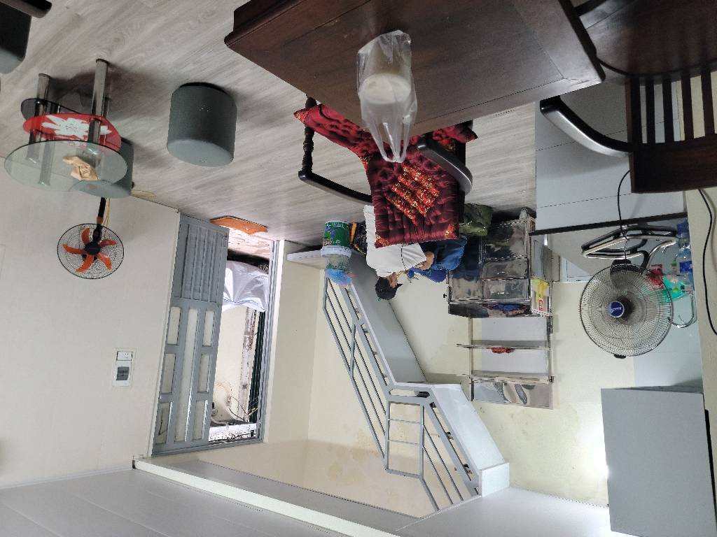 Bán nhà Vĩnh Hoàng - diện tích 31m2 2 tầng - Ô TÔ TRÁNH ĐỖ XẾP - giá 1,55 tỷ