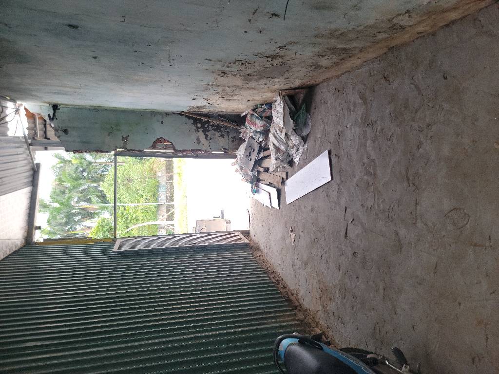 Bán nhà Vĩnh Hoàng - diện tích 31m2 2 tầng - Ô TÔ TRÁNH ĐỖ XẾP - giá 1,55 tỷ