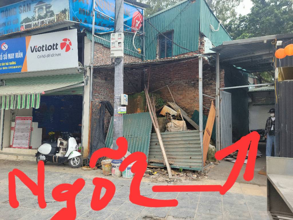 Bán nhà Vĩnh Hoàng - diện tích 31m2 2 tầng - Ô TÔ TRÁNH ĐỖ XẾP - giá 1,55 tỷ