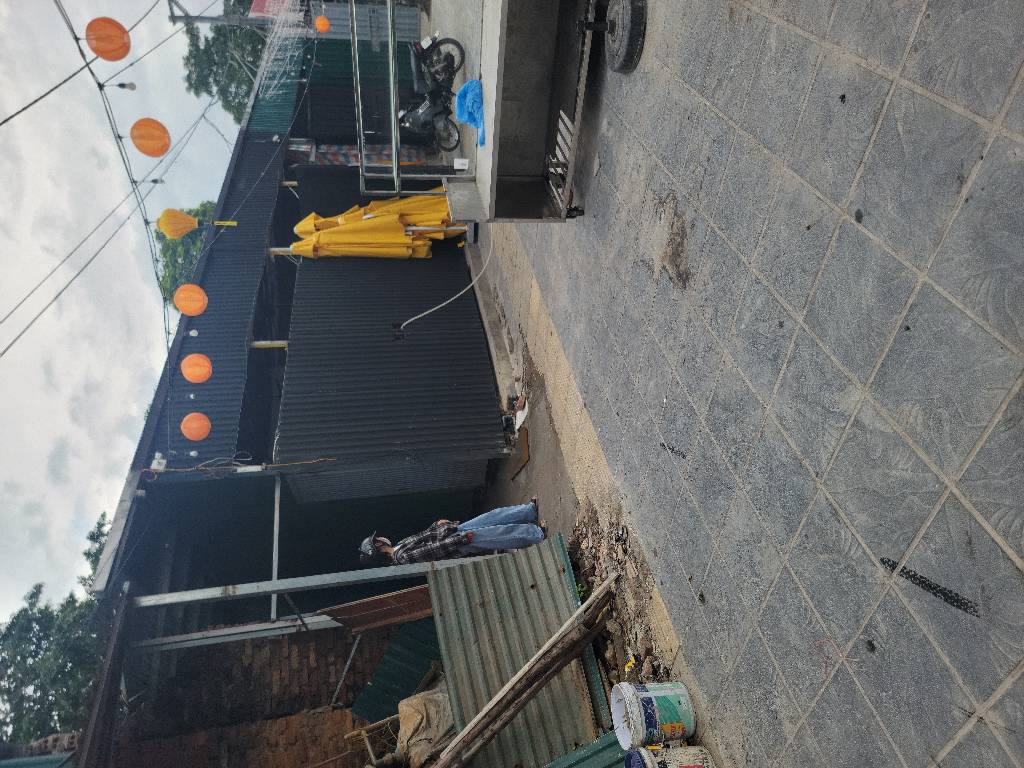 Bán nhà Vĩnh Hoàng - diện tích 31m2 2 tầng - Ô TÔ TRÁNH ĐỖ XẾP - giá 1,55 tỷ