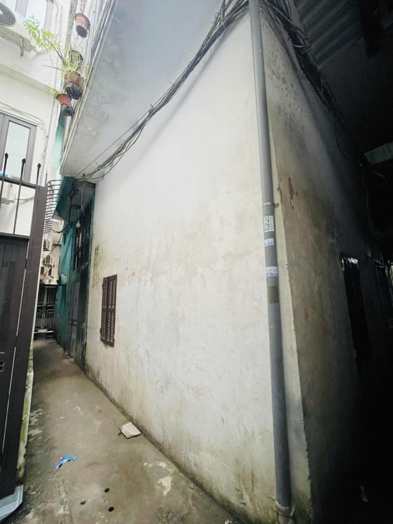 Bán nhà ngõ Chợ Khâm Thiên - diện tích 23.6m2 3 tầng - Lô góc 2 thoáng - giá 4,75 tỷ