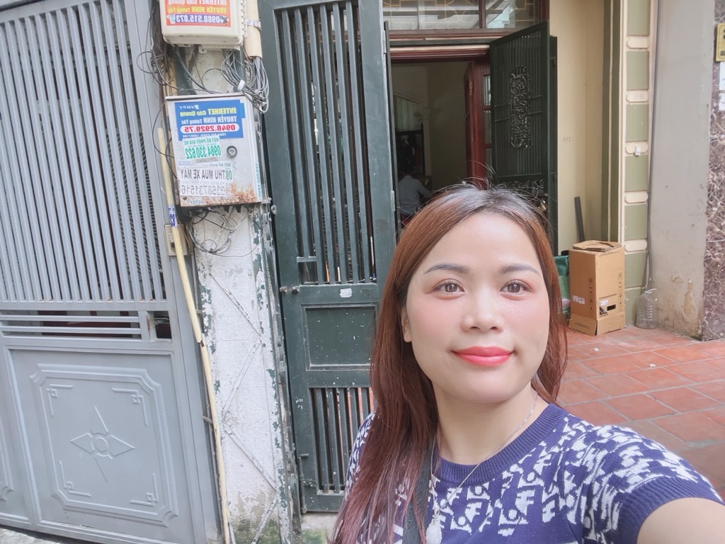 Bán nhà Đường Láng - diện tích 48.2m2 4 tầng - Ngõ ba gác, cách mặt phố chỉ 50m - giá 13,1 tỷ