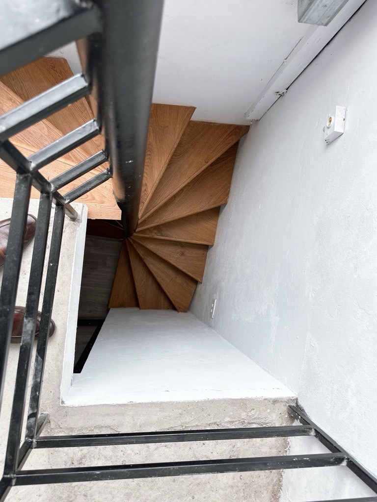 Bán nhà Trần Khát Chân - diện tích 12m2 4 tầng - mặt ngõ su cóc chạy - giá 2,35 tỷ