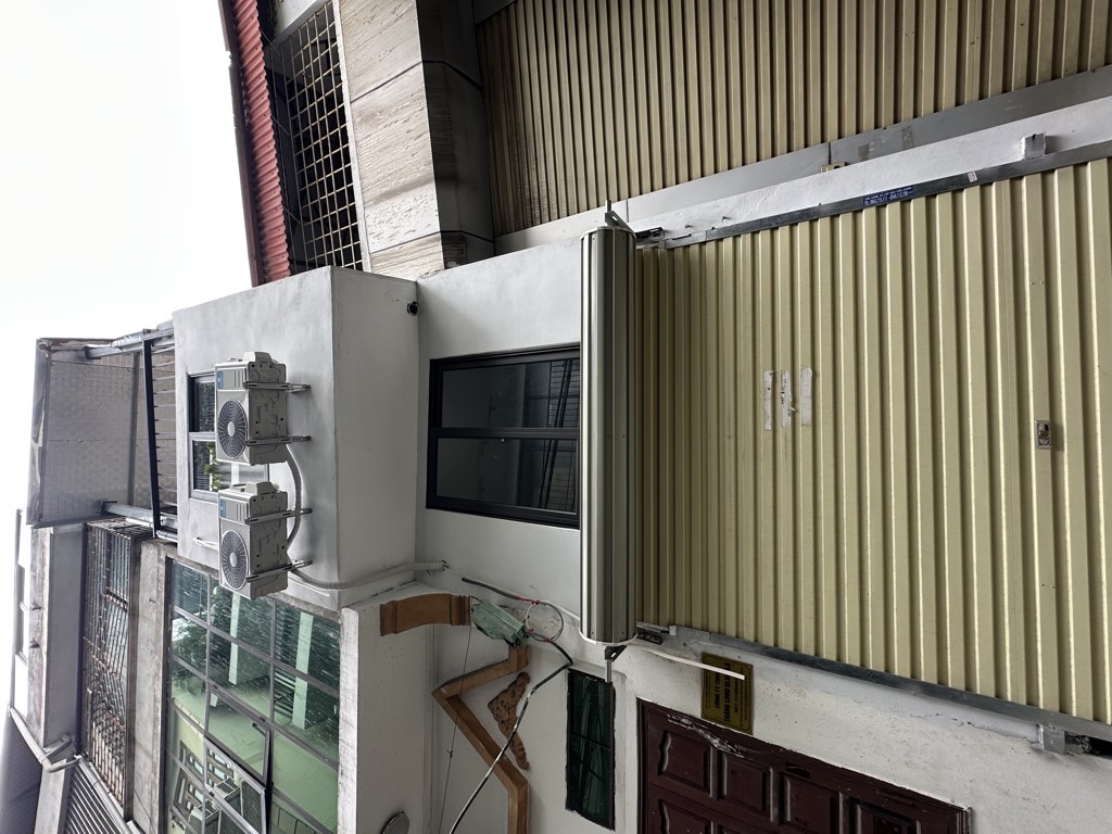 Bán nhà Trần Khát Chân - diện tích 12m2 4 tầng - mặt ngõ su cóc chạy - giá 2,35 tỷ