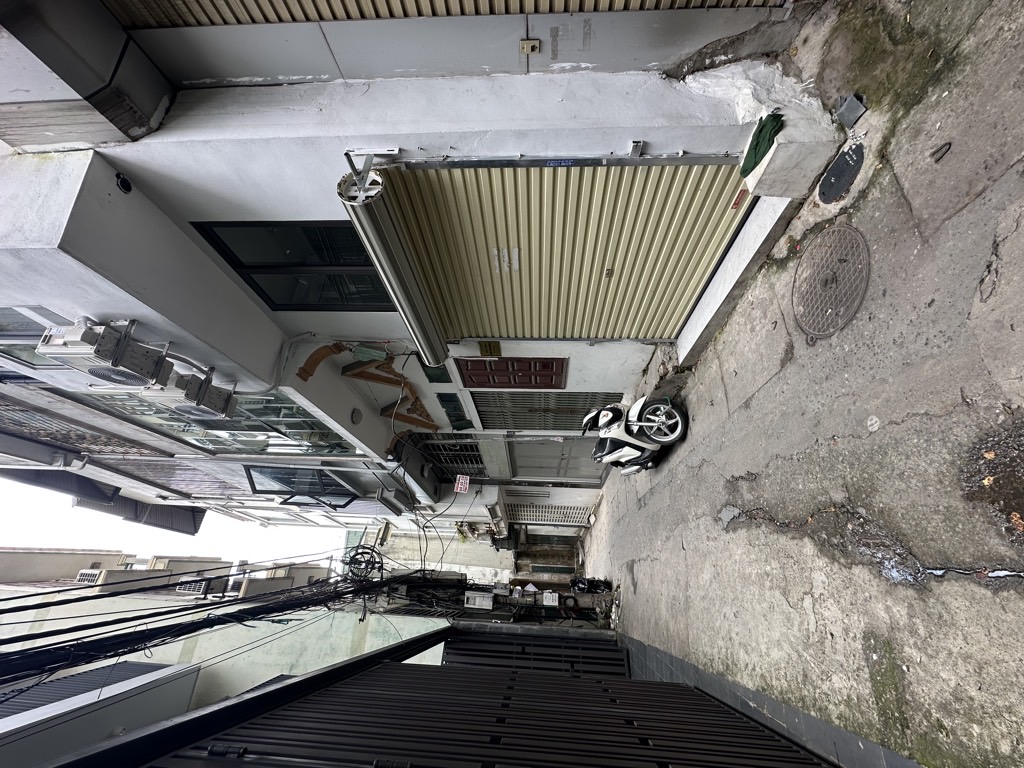 Bán nhà Trần Khát Chân - diện tích 12m2 4 tầng - mặt ngõ su cóc chạy - giá 2,35 tỷ