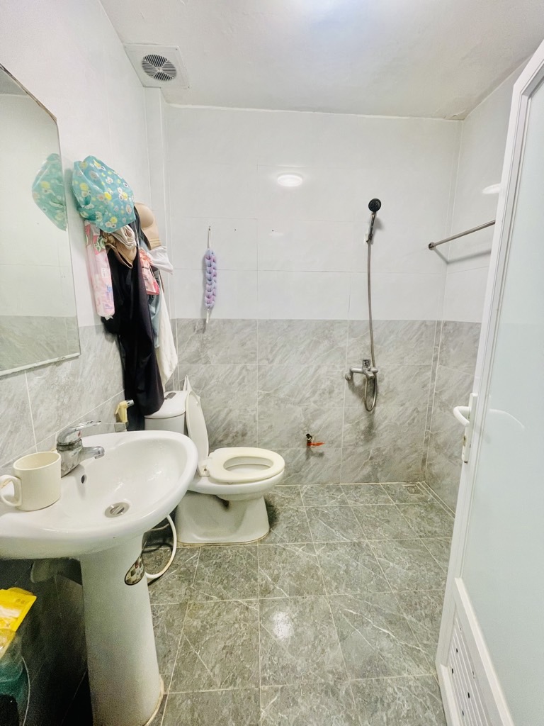 Bán nhà ngõ 192 Lê Trọng Tấn - 43m2 4 tầng - ô tô tránh, kinh doanh đỉnh - giá 16,8 tỷ Bán nhà ngõ 192 Lê Trọng Tấn - 43m2 4 tầng - ô tô tránh, kinh doanh đỉnh - giá 16,8 tỷ