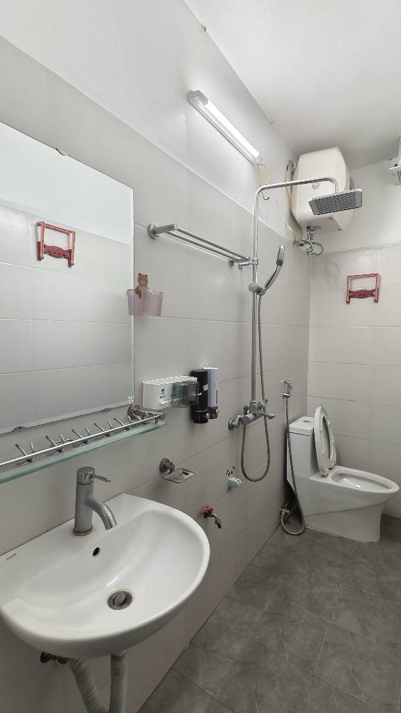 Bán nhà Vĩnh Hưng - diện tích 34m2 3 tầng - ô tô tránh - giá 3,35 tỷ