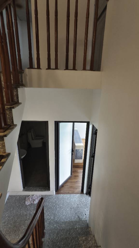 Bán nhà Vĩnh Hưng - diện tích 34m2 3 tầng - ô tô tránh - giá 3,35 tỷ